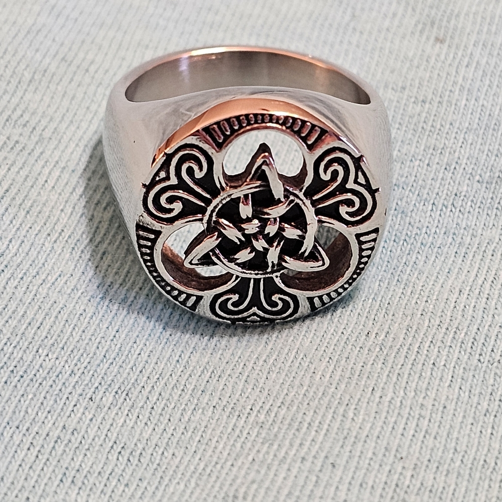 Surgical steel size 11 trinity/celtic ring